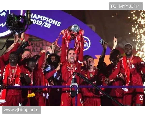 红色5号足球明星的传奇故事与辉煌成就揭秘